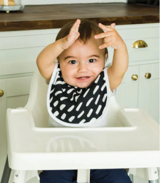 Ensemble de 3 bavoirs d'alimentation - Noir & Blanc – Image 4